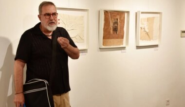 "Mis obras nacen en el erial, adustas, sinceras, vuelven al sitio donde brotan"