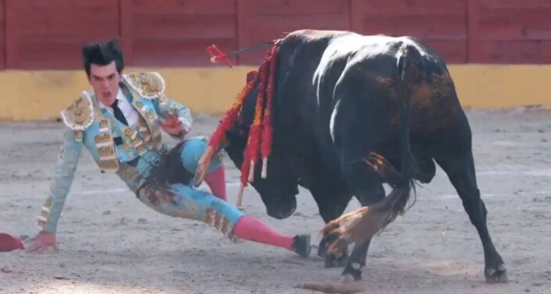 "Gracias a todos los que se esforzaron en salvarme la vida"
