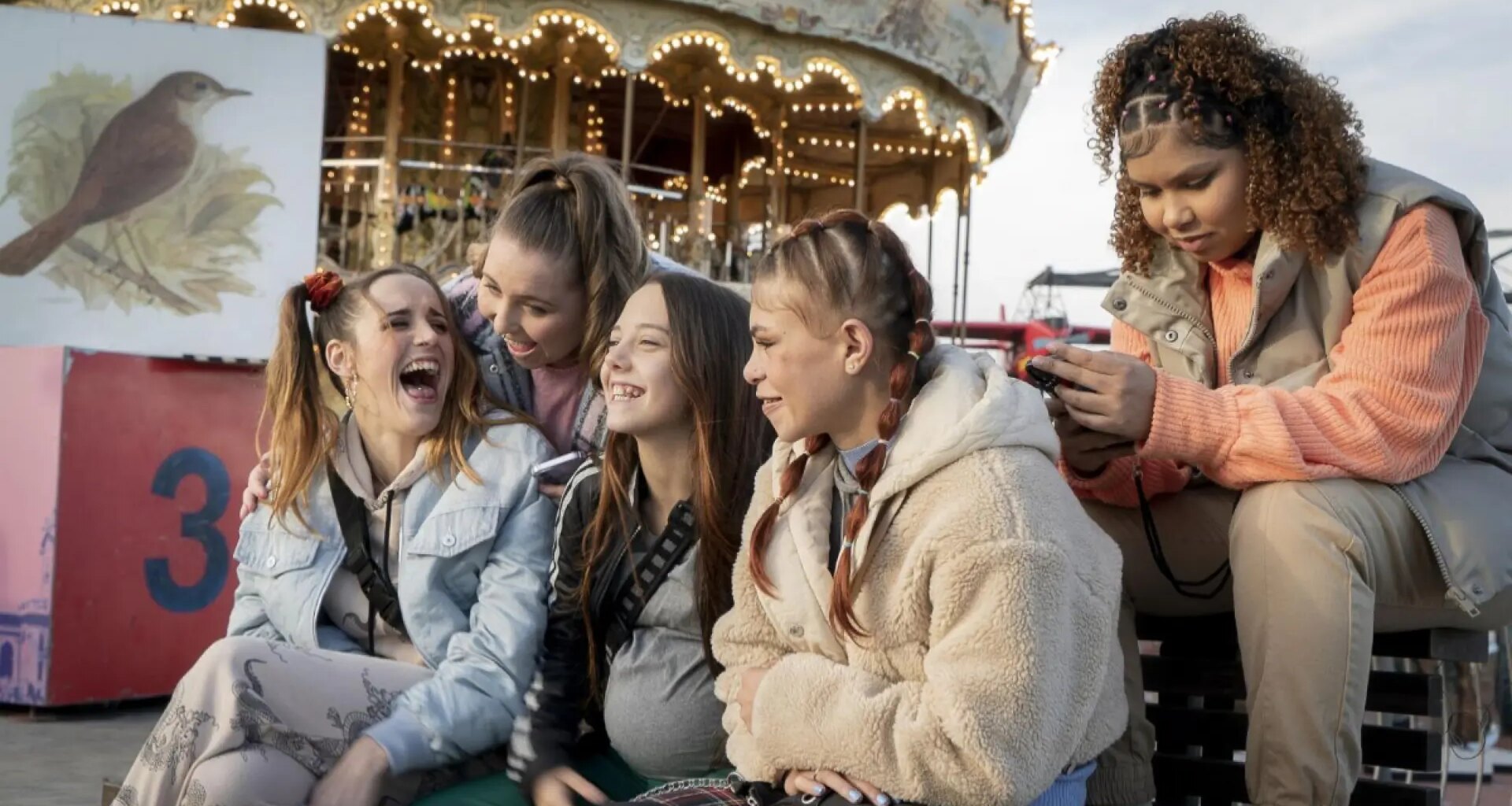 Dónde ver gratis 'La maternal', la película sobre madres adolescentes de la directora de 'Los destellos'