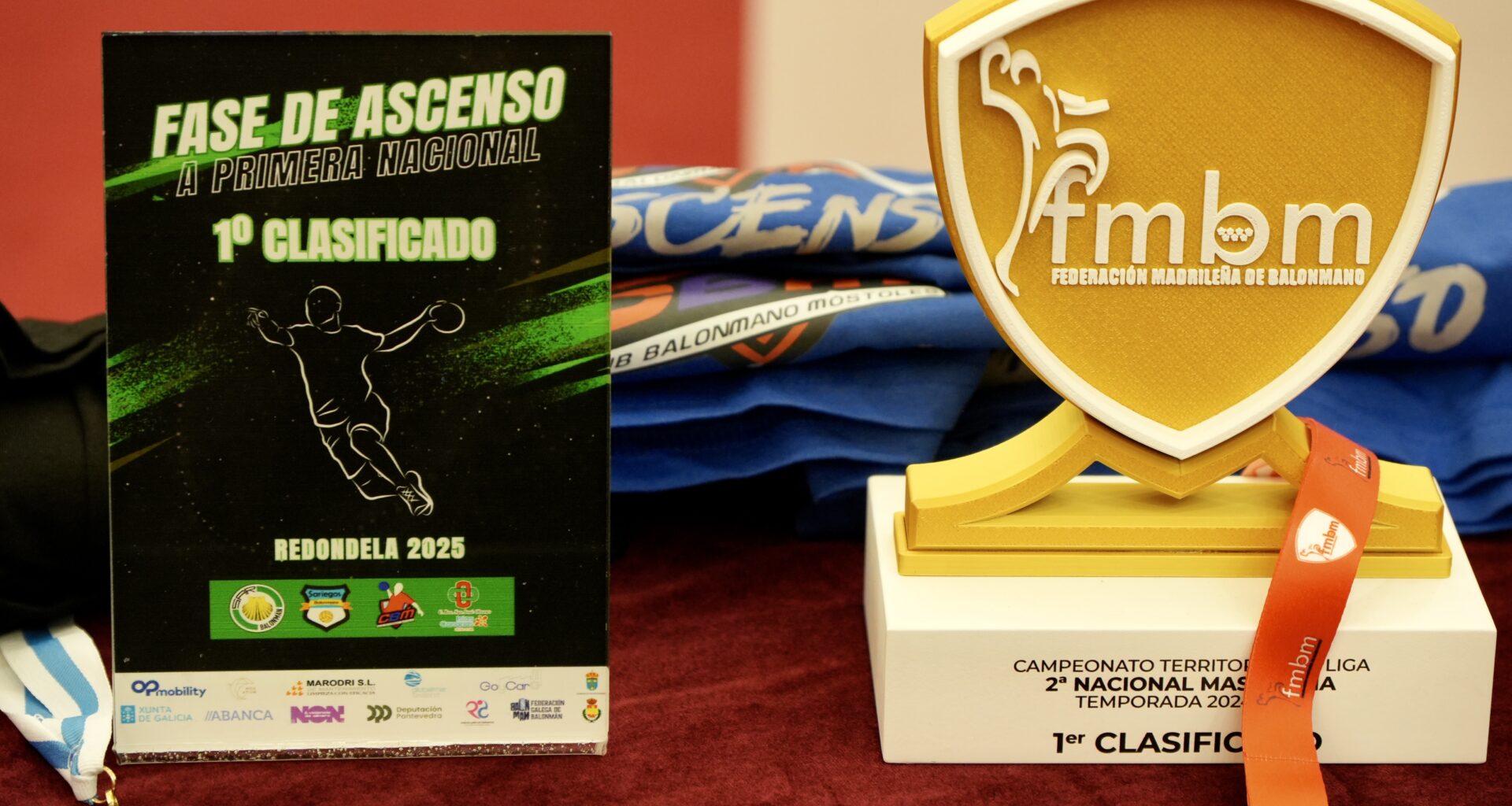 El alcalde recibe a los clubes de billar, balonmano y fútbol sala de Móstoles, por sus méritos deportivos