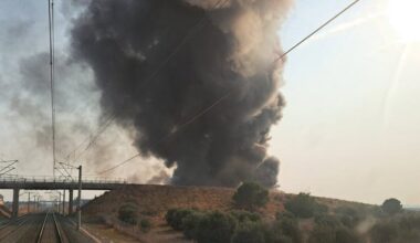 Restablecido el servicio ferroviario entre Madrid y Andalucía tras controlar el incendio en una fábrica de Yeles (Toledo)