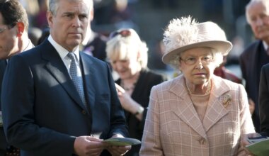 Un libro sobre Andrés de Inglaterra señala a la reina Isabel como 'cómplice' de sus fechorías económicas