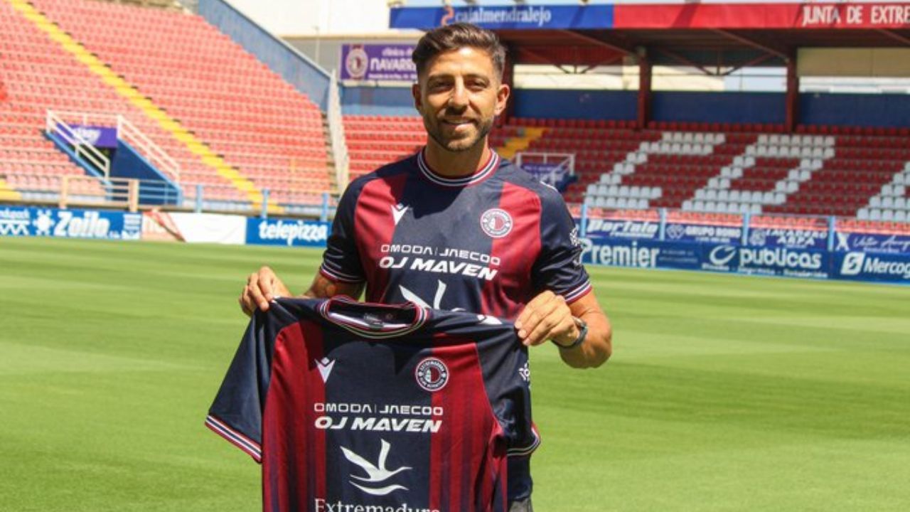 Ex Sporting: Gio Zarfino regresa al Extremadura en un fichaje cargado de simbolismo