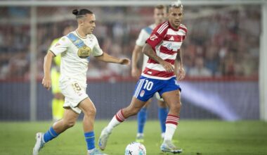 Dépor y Granada cierran el intercambio entre Bouldini y Stoichkov - La Voz de Galicia
