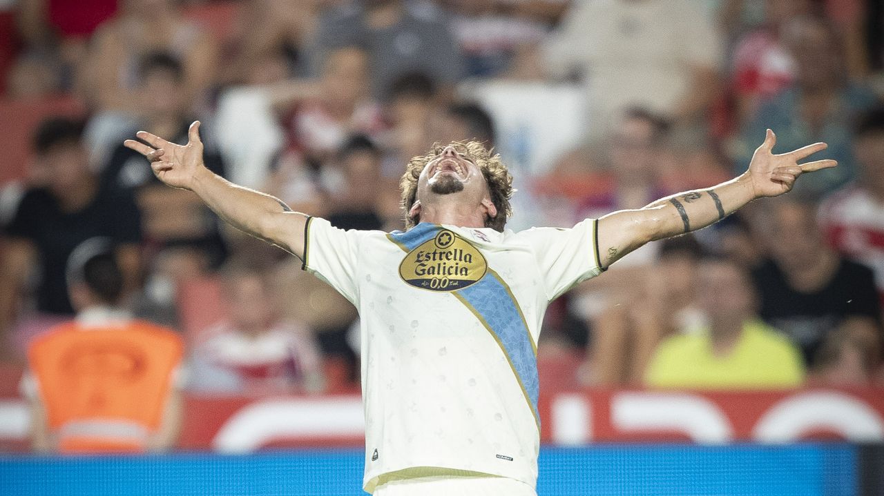Granada-Dépor: Flores en el lodo de Los Cármenes (1-3) - La Voz de Galicia