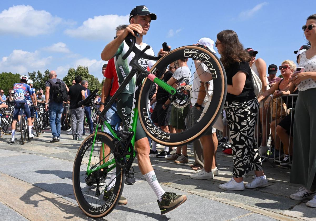 Joel Nicolau, el ciclista de La Vuelta que ya no se detiene a coger setas