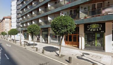 Cinco heridos en un incendio originado por una silla eléctrica en un piso de Santutxu