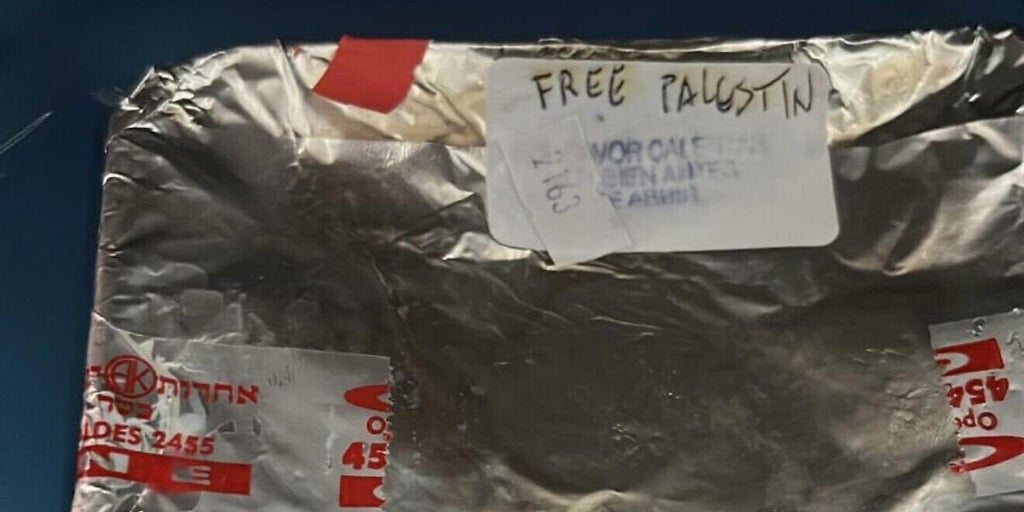 Pasajeros judíos de un vuelo de Iberia reciben su comida con el mensaje «Palestina libre»