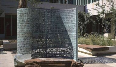 El misterio que encierra la escultura más famosa de la CIA pronto podría salir a la luz