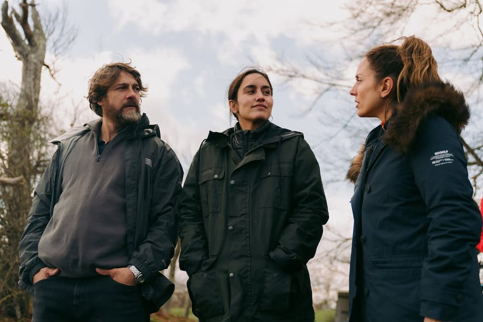 felix gomez, megan montaner y silvia alonso en 'la caza irati'