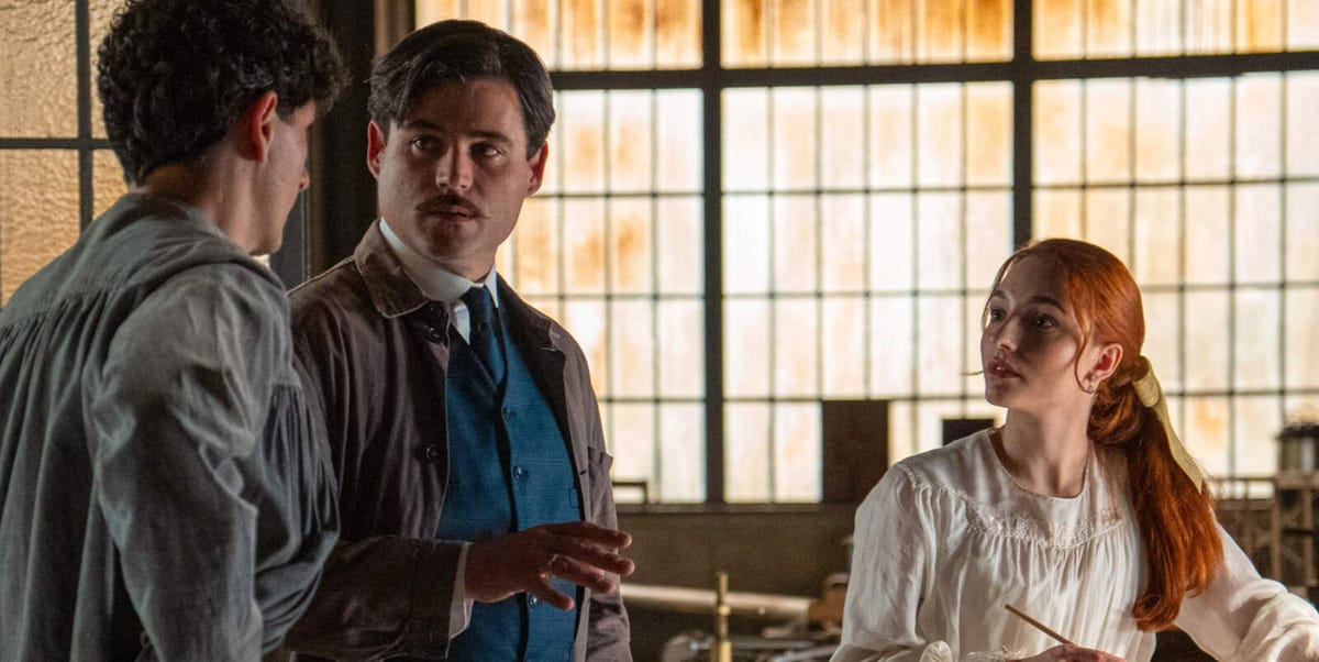 Toño y Enora se hacen novios