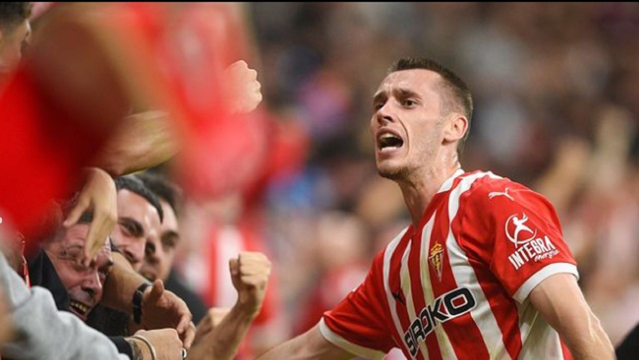 Previa: El Sporting se estrenará con El Molinón lleno y varios fichajes en el 11 para intentar ganar al Córdoba - La Voz de Asturias