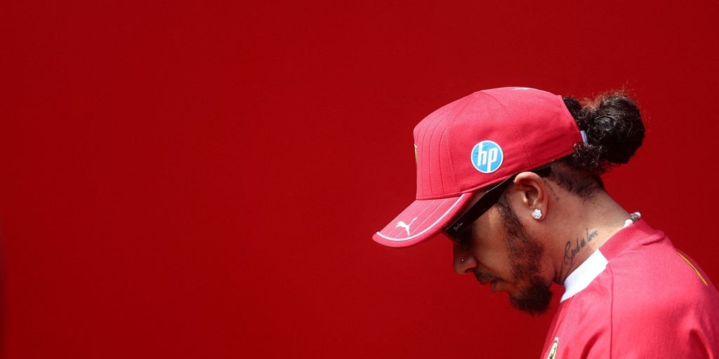 roza el fondo en Ferrari