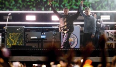 Noel Gallagher dice que su hermano Liam la está “rompiendo” en la gira de reunión de Oasis