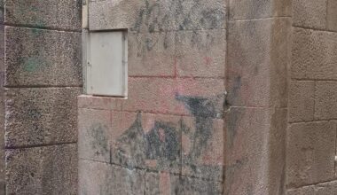 El abultado precio de eliminar 1.202 grafitis en Logroño