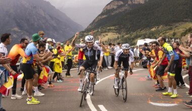 La Vuelta a España convierte el Pirineo aragonés en la fiesta del ciclismo mundial