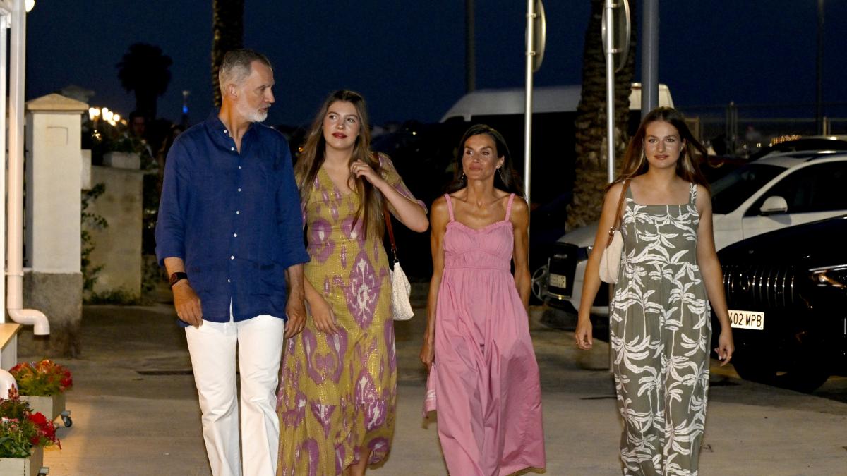 La doble preocupación de los reyes Felipe y Letizia y sus hijas en sus vacaciones privadas