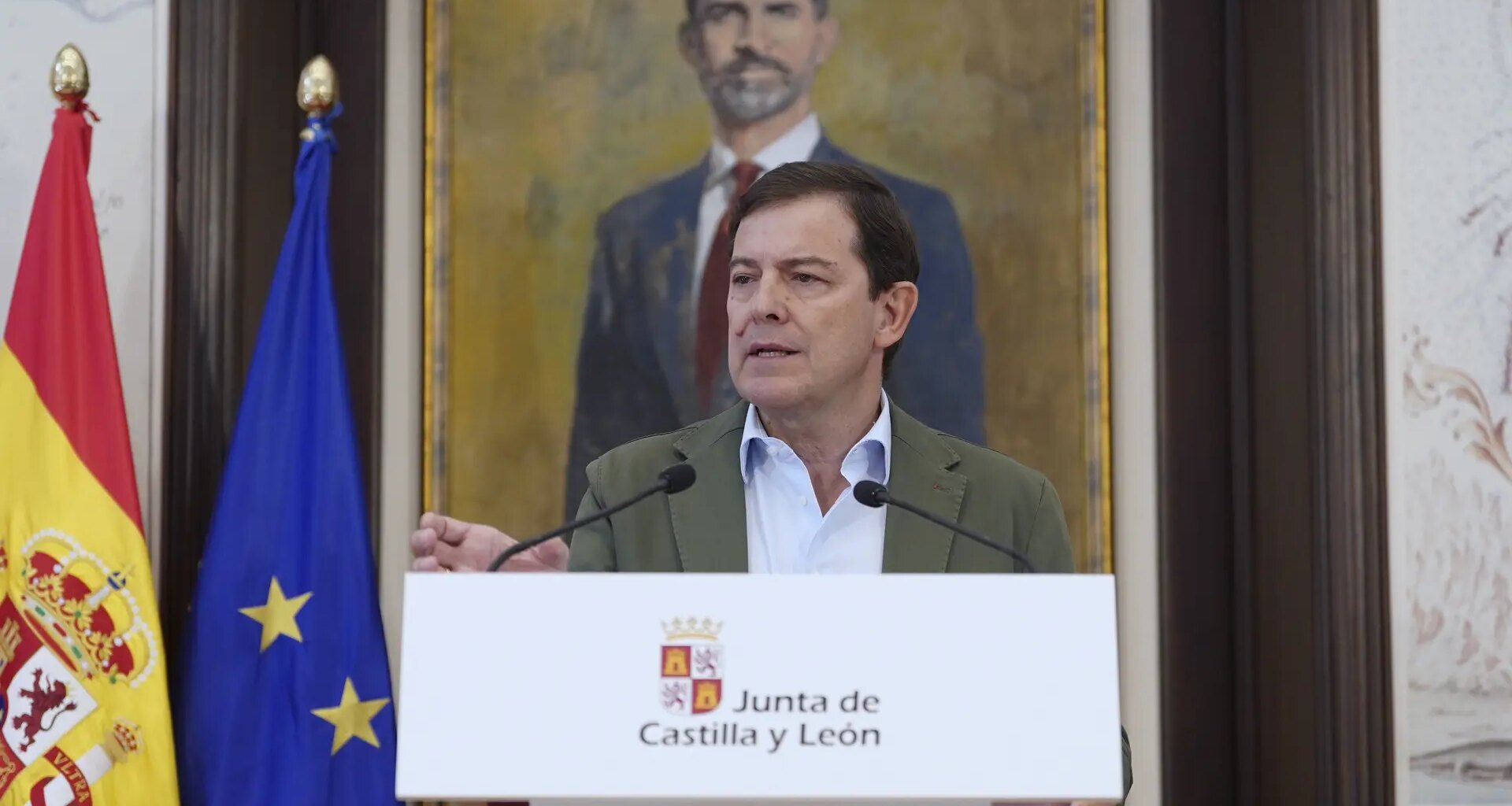 Fernández Mañueco ofrece 500 euros a cada familia evacuada y hasta 185.000 euros por casa destruida