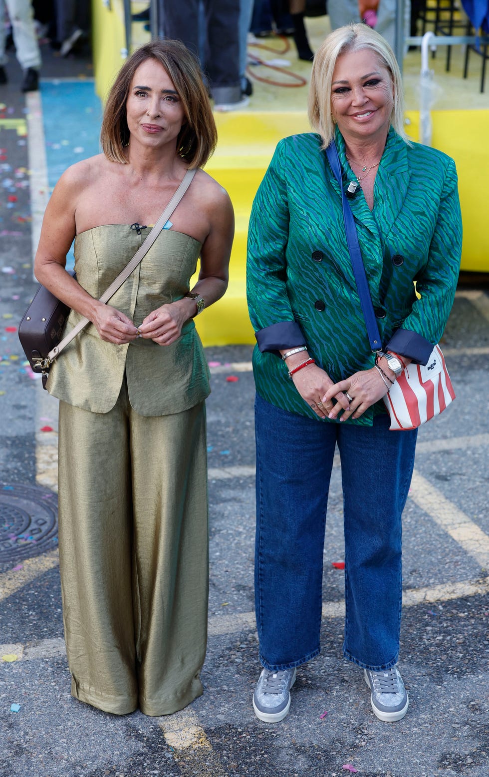 maria patino y belen esteban en el desfile inaugural de la familia de la tele