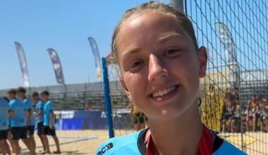 Marta Bouzo, bronce y mejor lateral izquierda en el Campeonato de España de balonmano playa