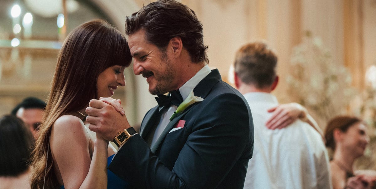 ‘Los materialistas’ y Pedro Pascal muestran la operación estética que, en el mercado del amor, "dispara nuestro valor como hombres"