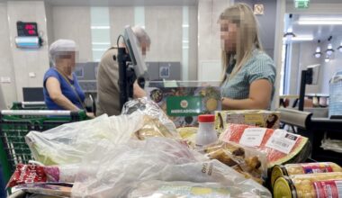 Mercadona aclara si sus cajeros pueden pedir a los clientes que enseñen el contenido de su bolso