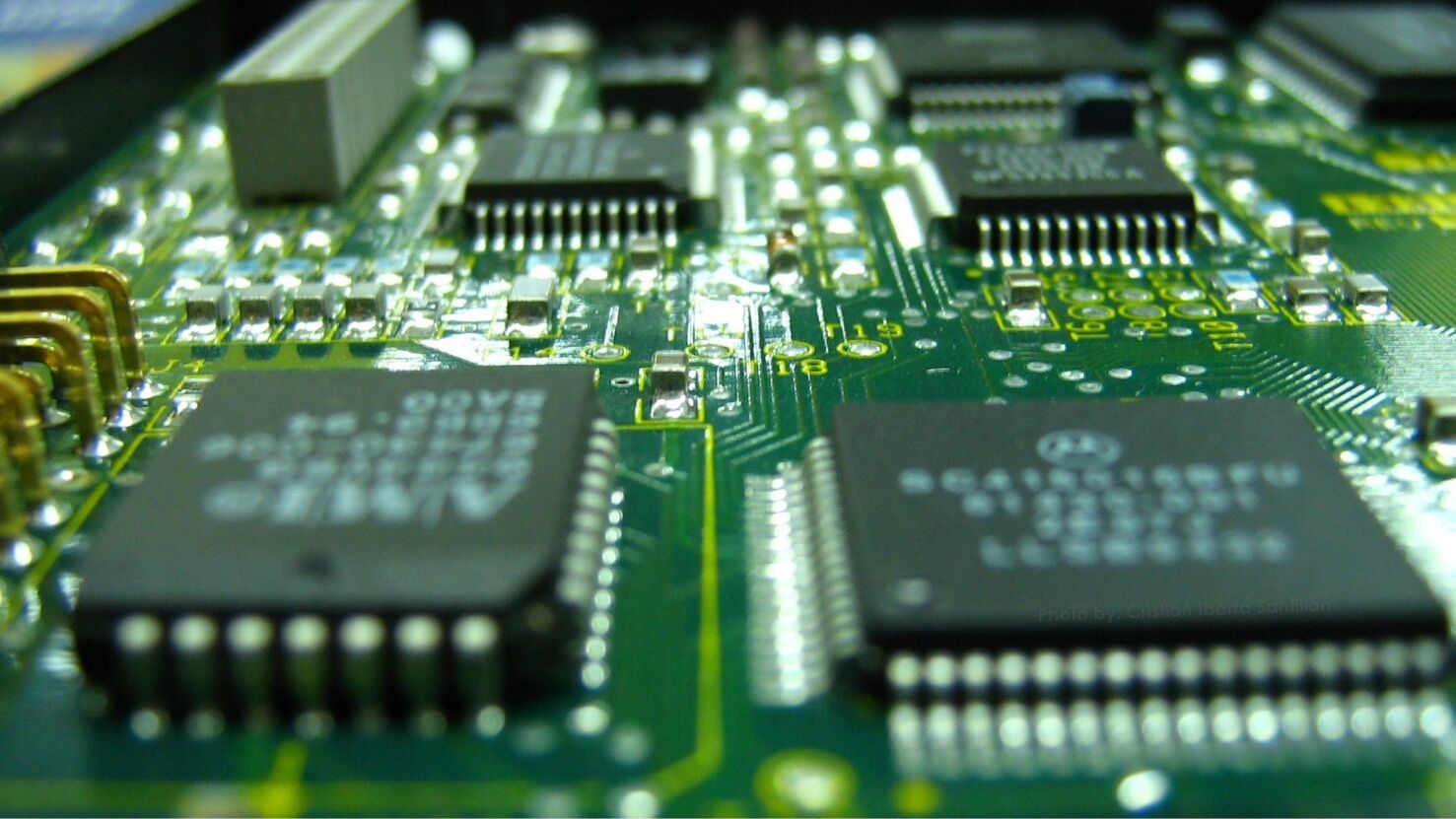 Trump cede ante China en la carrera por la inteligencia artificial