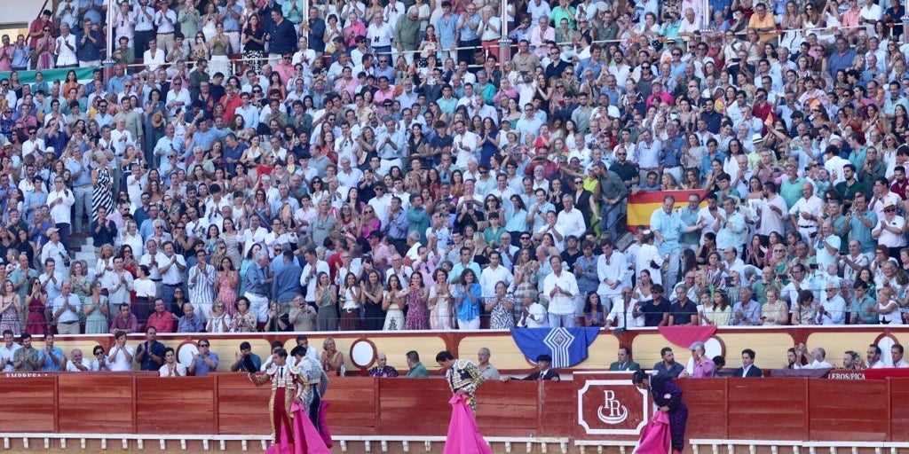 empate a dos orejas en sus primeros toros