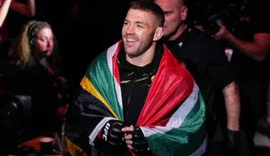 A qué hora es y qué canal transmite UFC 319 hoy: TV y streaming online del evento con Dricus du Plessis vs. Khamzat Chimaev image