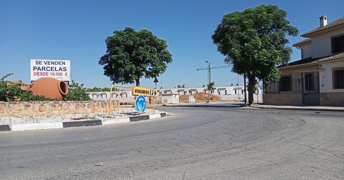 El Ayuntamiento habilita un parking disuasorio más para Feria con acceso desde calle Camilo José Cela