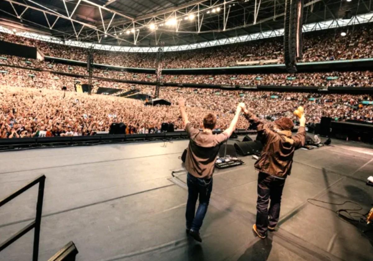 Muere un hombre durante un concierto de Oasis tras caer en el estadio de Wembley