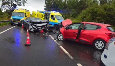 Cuatro heridos tras una colisión frontal entre dos turismos en la N-640 en Cuntis - La Voz de Galicia