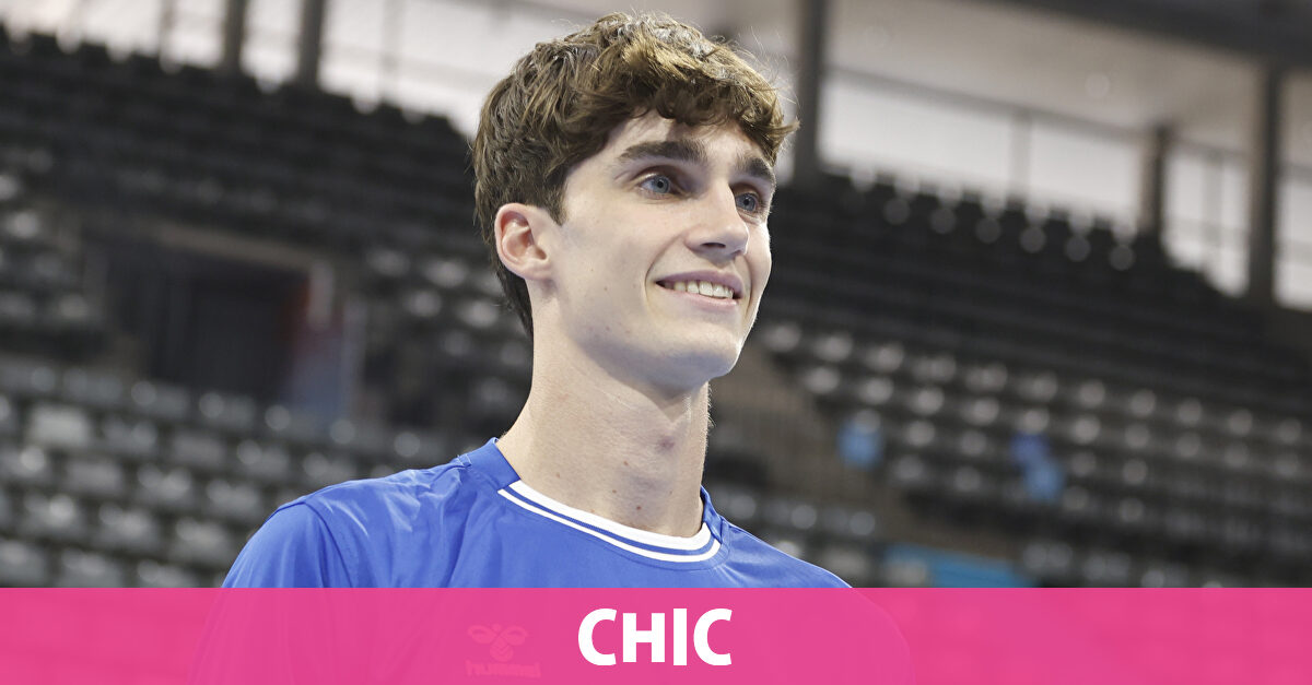 Pablo Urdangarín celebra su primer triunfo de la temporada con un romántico beso a Johanna Zott