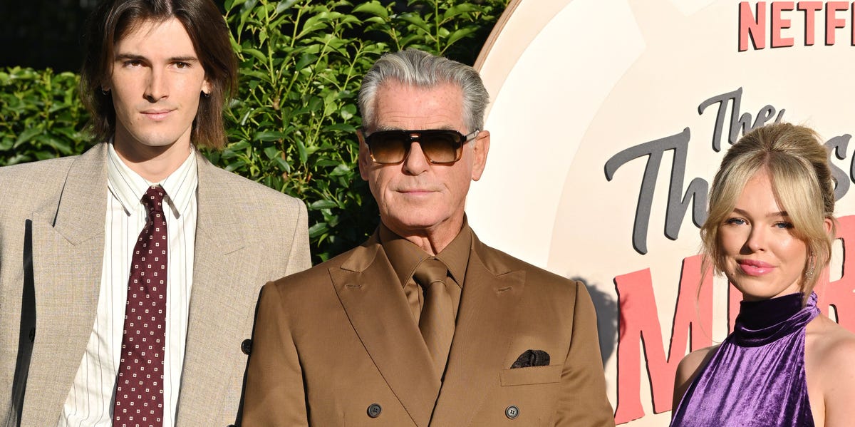 Pierce Brosnan deslumbra en Londres con su hijo y su nieta en la alfombra roja