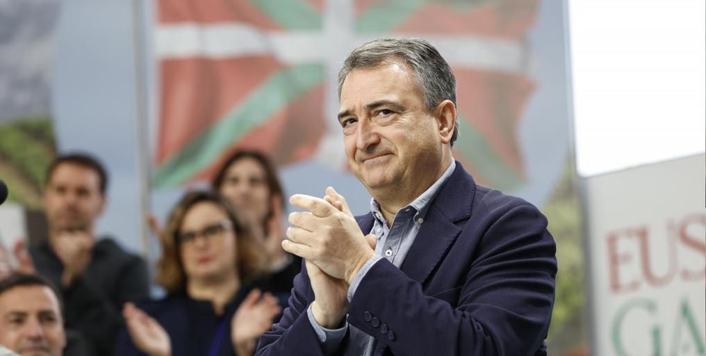 «Esteban está en un gran lío»