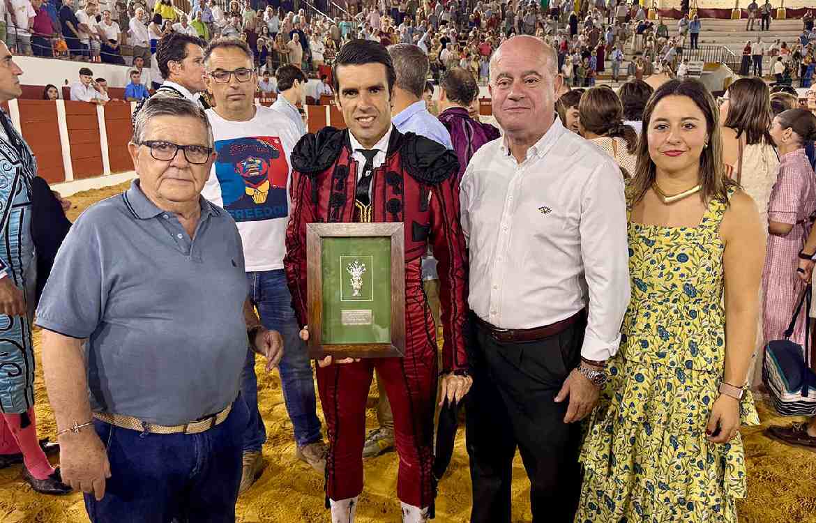Emilio de Justo, distinguido como triunfador de la corrida de toros goyesca de Antequera