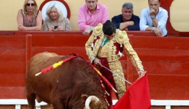 Morante de la Puebla se ciñe al triunfo del valor y la torería en El Puerto