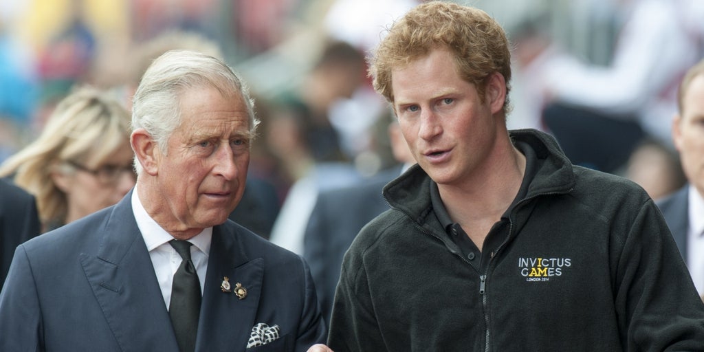 Harry prepara su regreso a Londres y crecen los rumores de una posible reconciliación con su padre, el Rey Carlos III