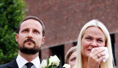 Mette-Marit de Noruega llora la muerte de dos de sus mejores amigos
