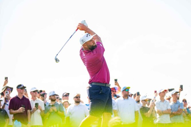 Jon Rahm, la semana pasada en Chicago. (Photo by Mike Stobe/LIV Golf)