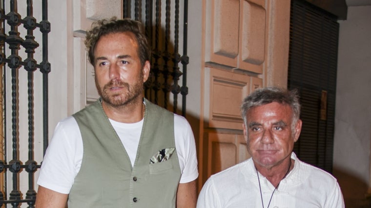 Raúl Prieto, sorprendido en Formentera con otro hombre tras su ruptura con Joaquín Torres