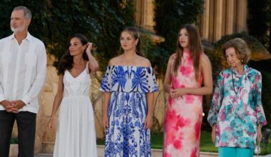 el debut de la Princesa y la Infanta en la recepción en Marivent