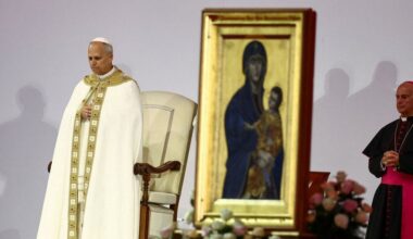 El Papa recuerda a una joven madrileña fallecida esta semana y a un joven de Murcia ingresado en un hospital de Roma
