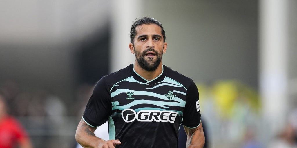 Ricardo valora ofertas para salir del Betis y tener minutos de cara al Mundial