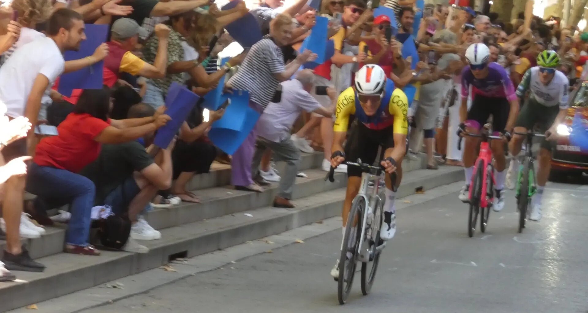 Samitier, cazado, a menos de 17 kilómetros de la meta, en la etapa más aragonesa de la Vuelta