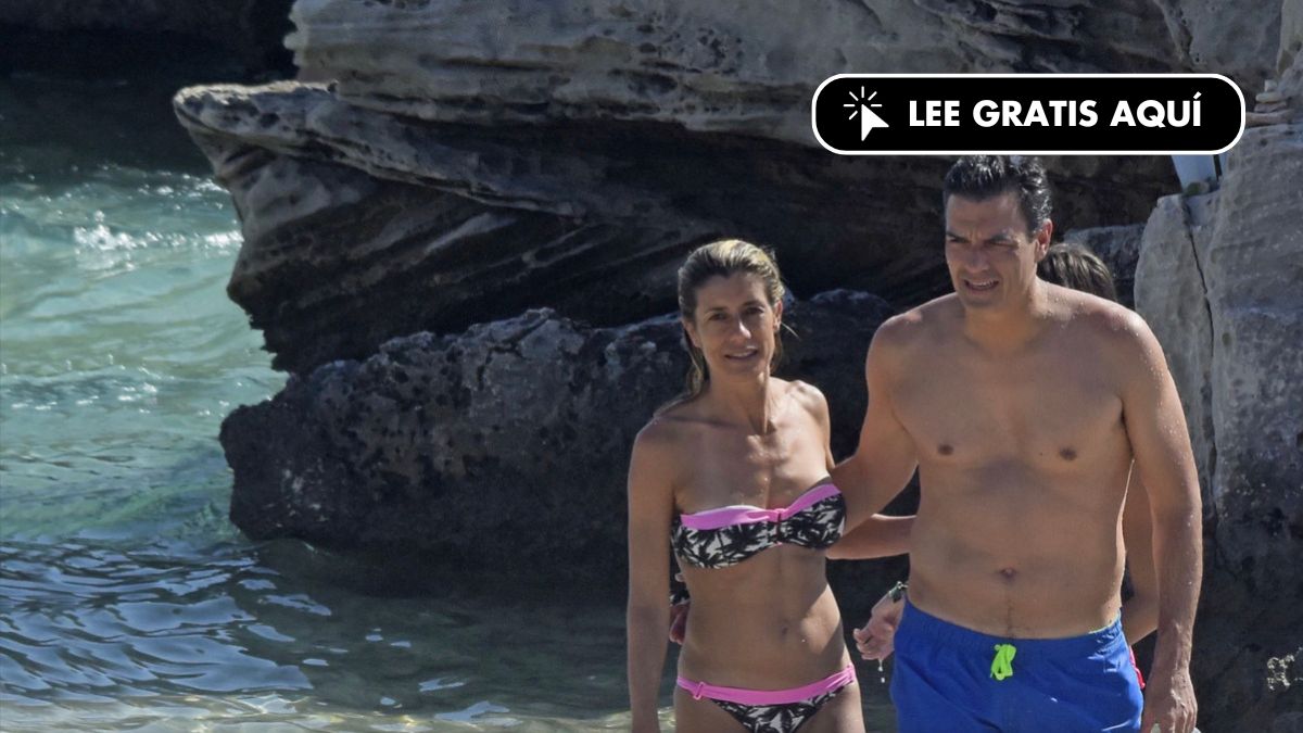 Pedro Sánchez y Begoña Gómez aterrizan en Lanzarote para pasar 23 días de vacaciones