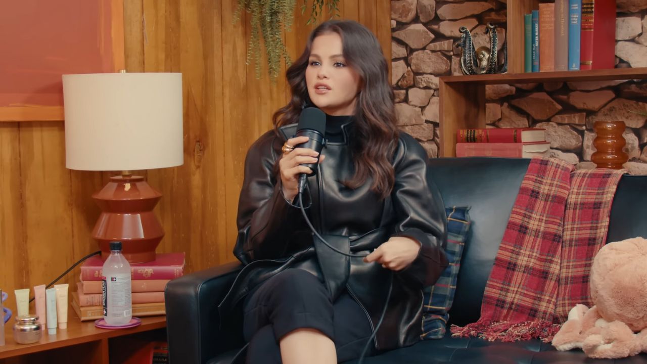 Selena Gómez recuerda el inicio de su amistad con Taylor Swift: «Fue lo mejor que sacamos de estar con los Jonas Brothers» - La Voz de Galicia