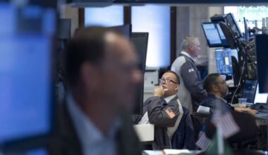 El Dow Jones abre en territorio récord, en medio del entusiasmo de Wall Street por una posible bajada de las tasas de interés