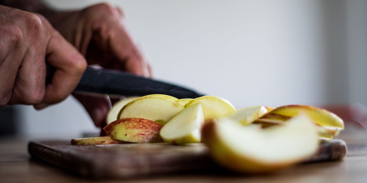 “Cenar fruta puede tener tanto beneficios como posibles desventajas”