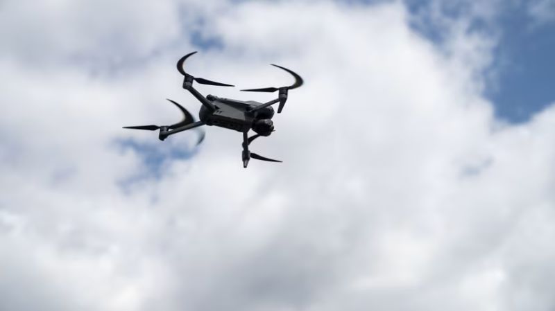 Un ataque con drones ucranianos provoca un incendio en un depósito de petróleo en la antigua ciudad olímpica de Rusia, afirma el gobernador